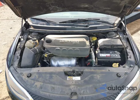 2016 Chrysler 200 Limited z USA, uszkodzony, nr VIN 1C3CCCAB1GN185599